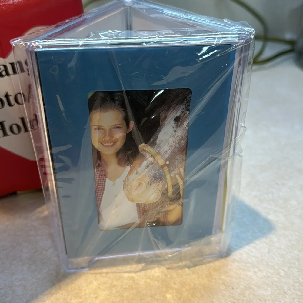 Vintage Giftco Triangle Photo/Pen holder